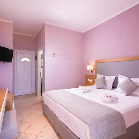 Sunny Thassos فندق خْريسيا أموذيا